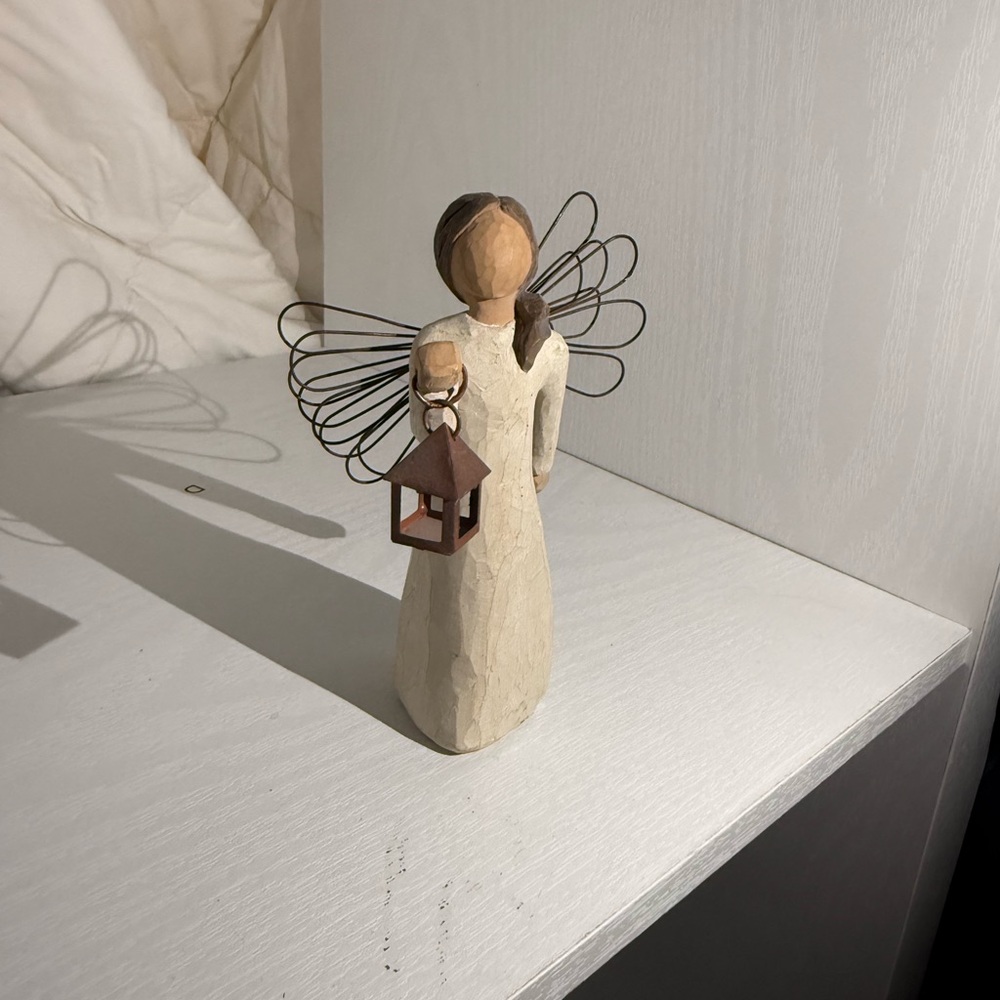 Willow Tree “angel of hope” Figurine with Lantern - 2000